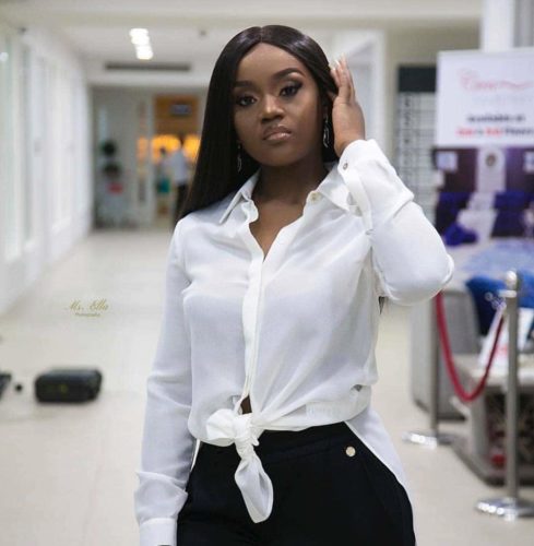 Davido’s Wife; Chioma, Drops Lovely Pregnant Photo-Shoot Picture