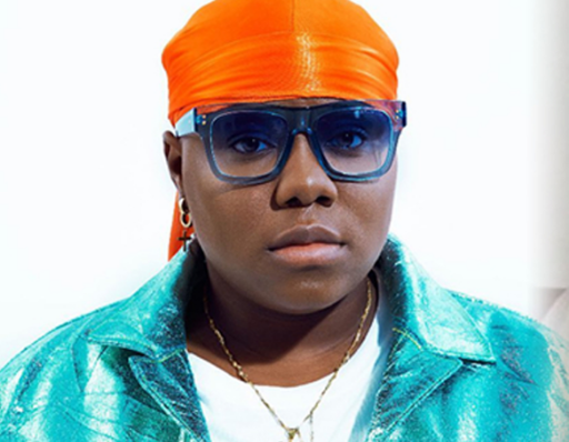 See Teni Shine Bright As The Stars In This Lovely & Flawless Picture