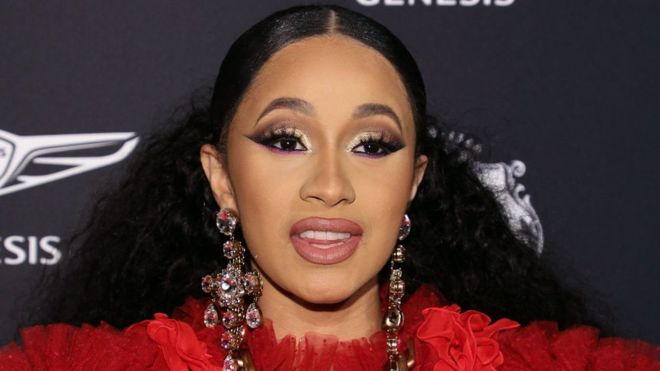 Watch Epic Moment Cardi B Stepped Her Legs In Lagos, Nigeria