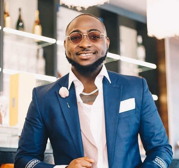 Davido, Peruzzi, & Zlatan Lead Prayer & Worship During Early Morning Devotion || See Video