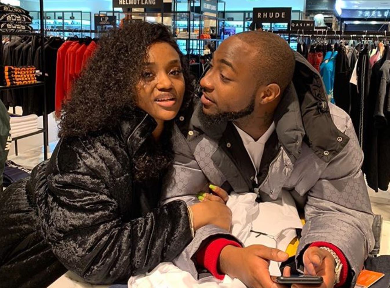 See Video || Davido Gifts Chioma Early Valentine Gift Worth 6 Million Naira