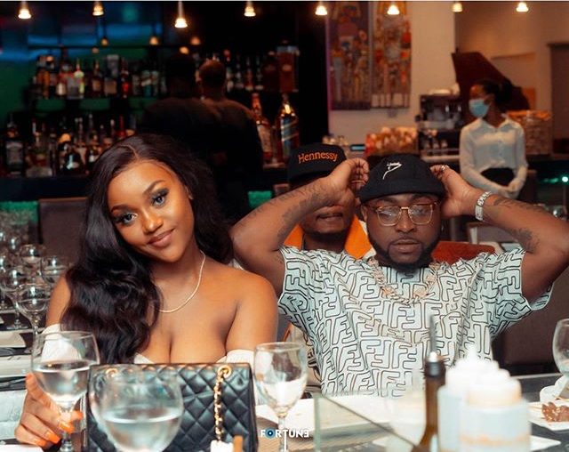Davido Leaves Paris To Attend Chioma Sister’s Wedding In Lagos, Decorate The Dance Floor With Money